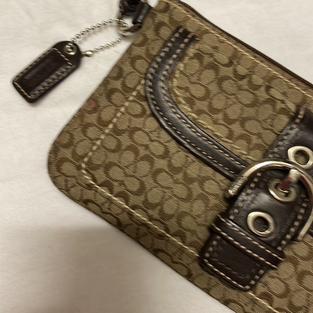 Coach, monogram, wallet - Picture 5 of 5
